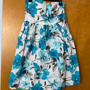 Rue21 strapless floral dress blue white